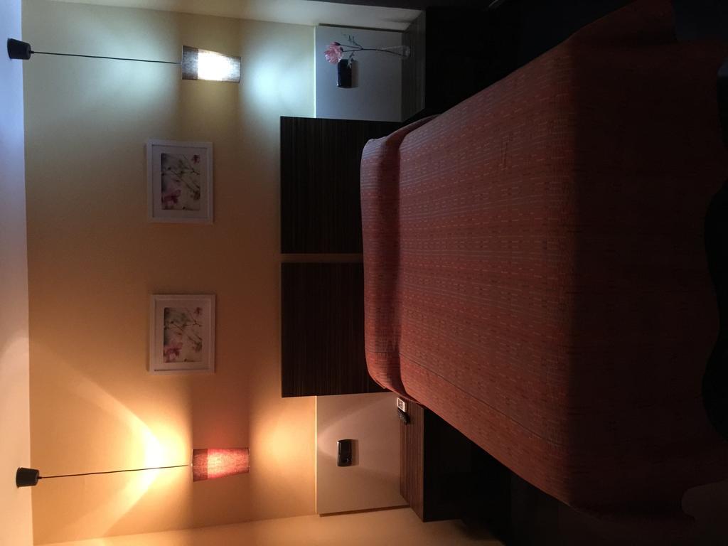Hostal - Restaurante Asador Esperanza Huesca Buitenkant foto